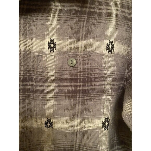 Gray Aztec Design Flannel Modern Amusement Button-Down Shirt M - Picture 3 of 5